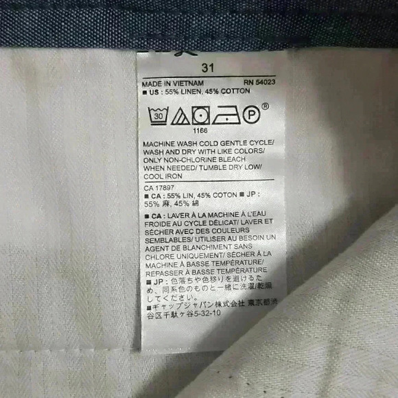 Banana Republic 10" Slim- Fit Linen Olive Herringbone Short - Picture 6 of 11